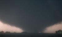 A picture of an EF5 tornado in Oklahoma.